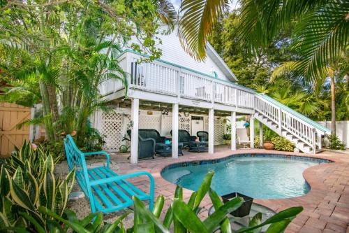 Bradenton Beach House | Sail Away Cottage