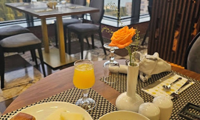 Algiers Hotel | Saint Eugene