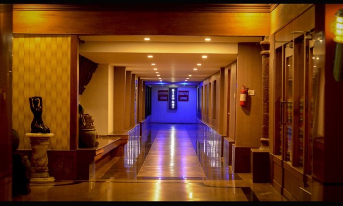 Nedumbassery Hotel | Saj Earth Resort