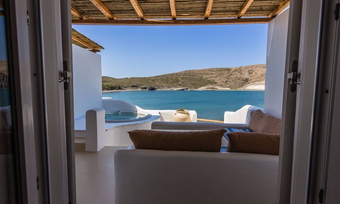 Apollonia Hotel | Salt Suites