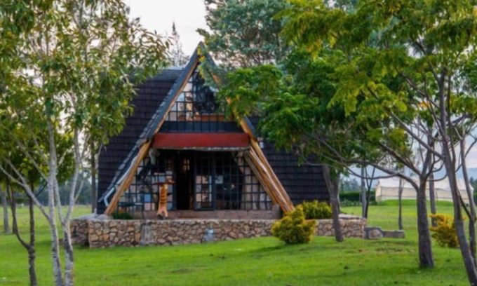 Nyahururu Hotel | Samawati Lakeside Cottages
