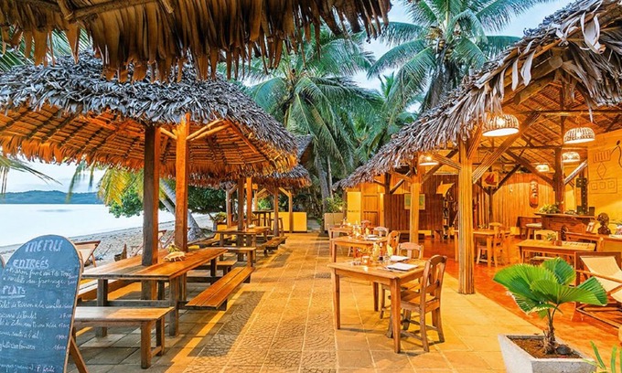 Ambaro Bed & Breakfast | Sambatra