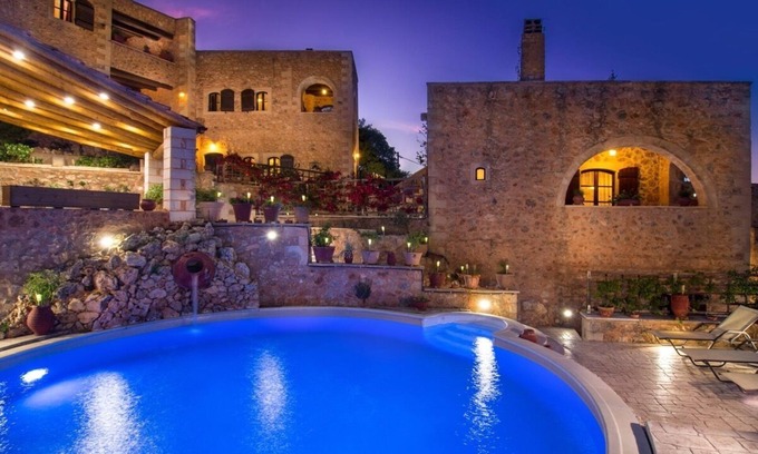 Samonas House | Samonas Traditional Villas whith breathtaking views. 5 maisonettes