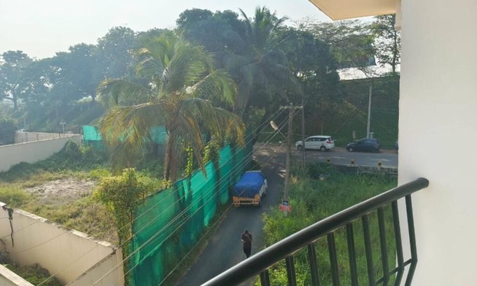 Nedumbassery Apartment | Sancta Monica Lounge -Cochin Airport