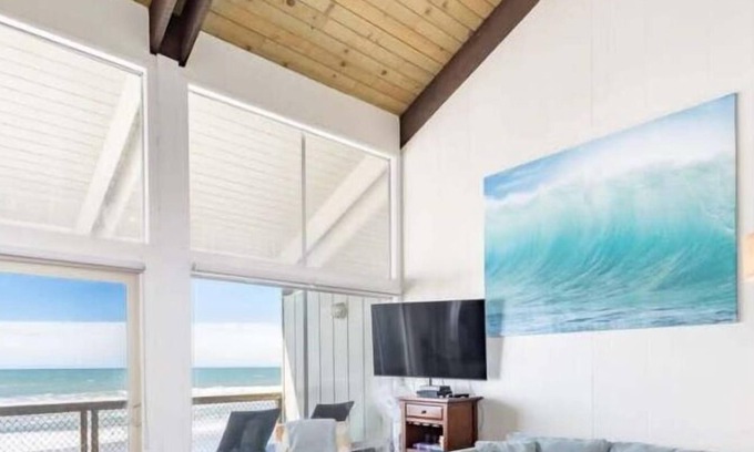 La Selva Beach House | Sand Dollar Beachfront Home, Direct Beach Access!