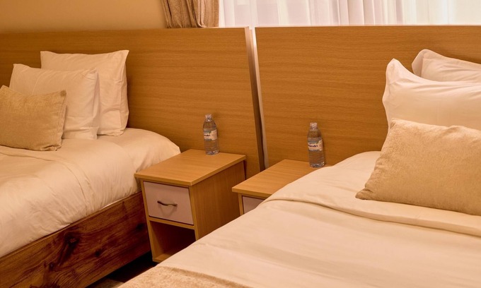 Entebbe Bed & Breakfast | Sand Grains Residences 011