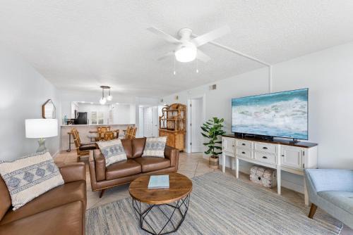 Cocoa Beach Apartment | Sandcastles 103