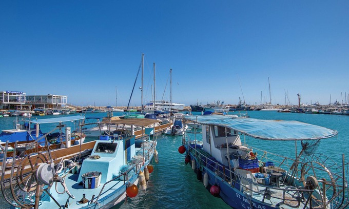 Limassol Apartment | Sanders Crystal 1 - Large 4-bdr Penthouse With Shared Pool