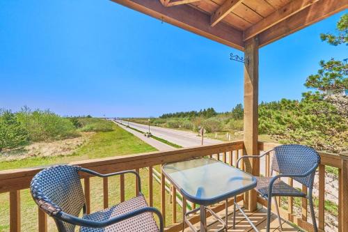 Long Beach Apartment | Sandpiper Approach