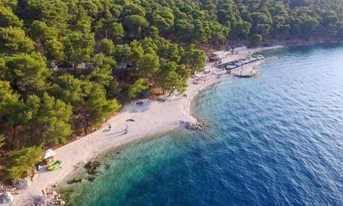 Okrug Donji Apartment | Sandra - Quiet & Close to the Beach - A4