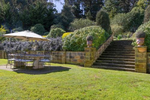 Red Hill House | Sandstone Estate - A Boutique Vineyard Retreat