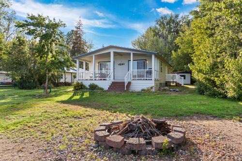 Bonner County House | Sandy Beach at Cocolalla