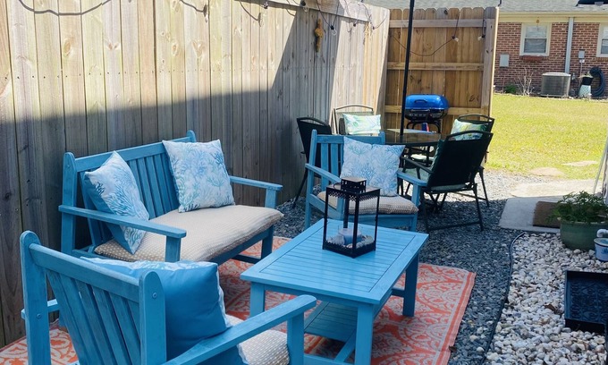 Kings Grant Apartment | Sandy Feet Cottage(Dog Friendly)