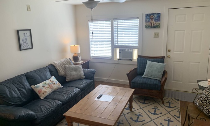 East Ocean View Cottage | Sandy Mutts at the Beach by RedAwning