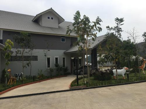 Kaeng Krachan Resort | Sangchan Garden at Kaeng Krachan