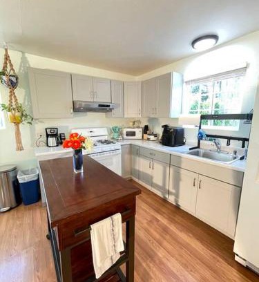 Santa Barbara Apartment | Santa Barbara Serenity Large 1-bedroom Guest Apt.