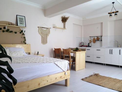 Demre Apartment | Santa Suites- Near Saint Nicholas Church