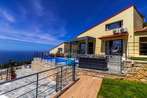 Agia Kiriaki Villa | Santakira Villas