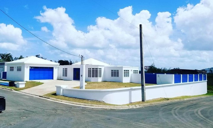 Guzman Abajo House | Santorini In Puerto Rico Inc. Since 2017.