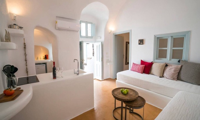 Emporio House | Santorini-treasures Lavender villa traditional