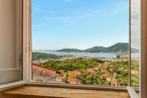 La Spezia Apartment | SanVenerio Sea view