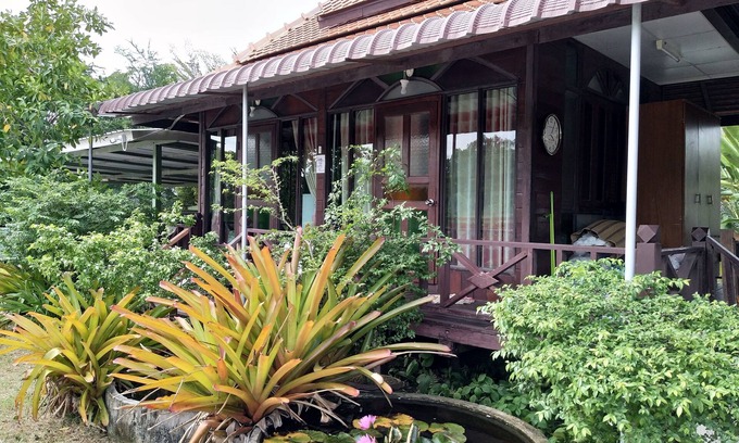 Rayong Hotel | Sarocha Resort Rayong