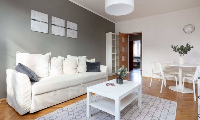 Saska Kepa Apartment | Saska Kepa Modern Apartment