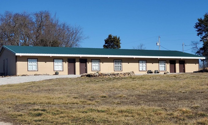 Garfield House | Sassafras Inn/Unit C - Close to Marina & Boat Launch; 30 min to Eureka Springs