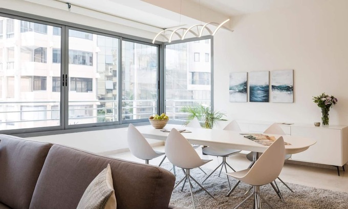 Achrafieh Apartment | Sassine Flats - Large & Luminous - Power 21/24