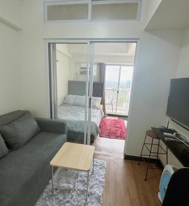 Santolan Apartment | Satori Residence Condo with Balcony