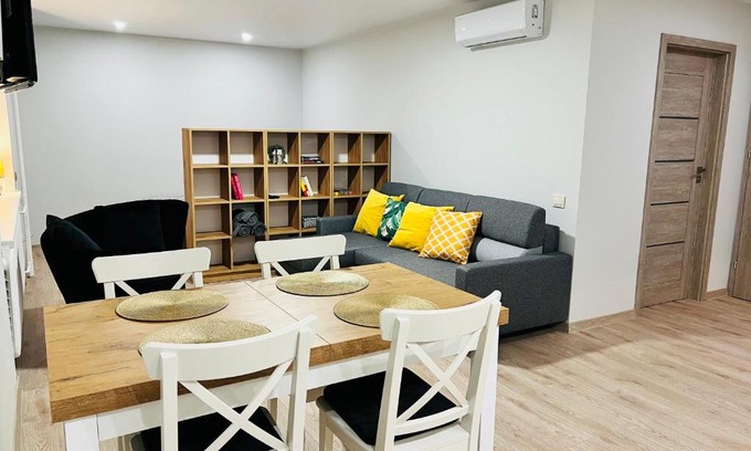 Trakai Apartment | Saulėti apartamentai Trakuose/Sunny apartment in Trakai