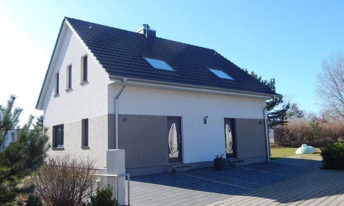 Fuhlendorf House | Sauna, whirlpool, fireplace, 3TV, WiFi, 2 bedrooms, SKY TV, terrace, LAST MINUTE