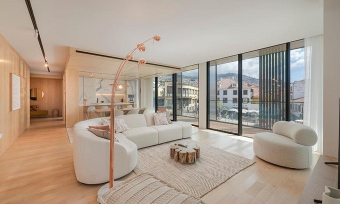 Se Apartment | Savoy Insular I by An Island Apart