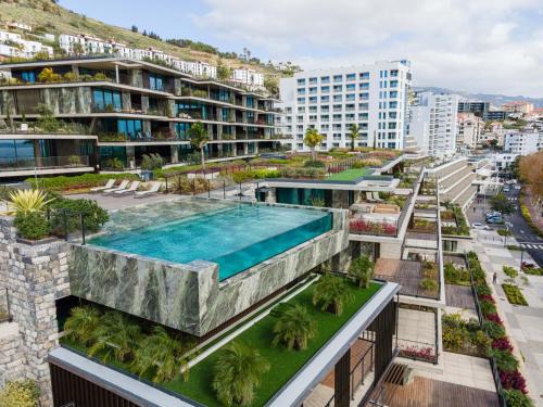 Sao Martinho Apartment | Savoy Residence Monumentalis VA by LM&AC Signature