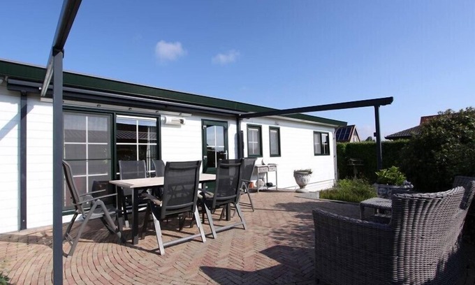 Westenschouwen Ski Chalet | Scalde Oort 14 luxury chalet within walking distance of the beach