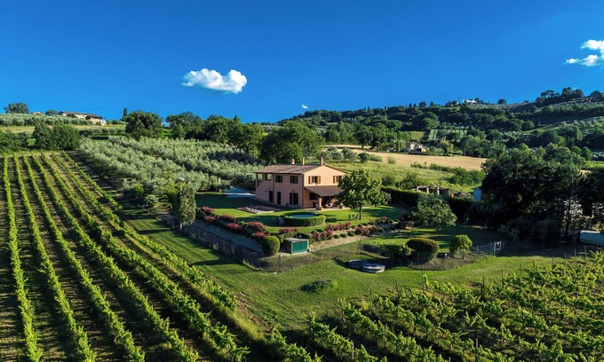 Guzman Villa | SCAPPO IN UMBRIA, Mevania