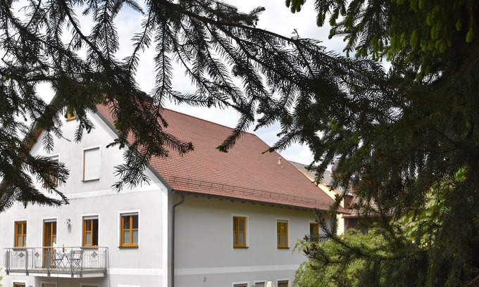 Tannesberg Apartment | Scenic Apatrtment in Tännesberg with Balcony