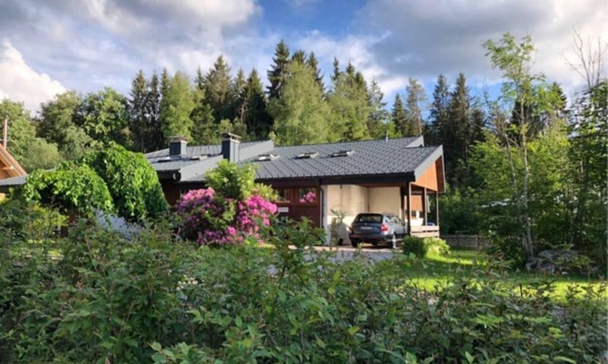 Hinterzarten Condo | Schöne Ferienwohnung mit Exkl. Sauna und Garten