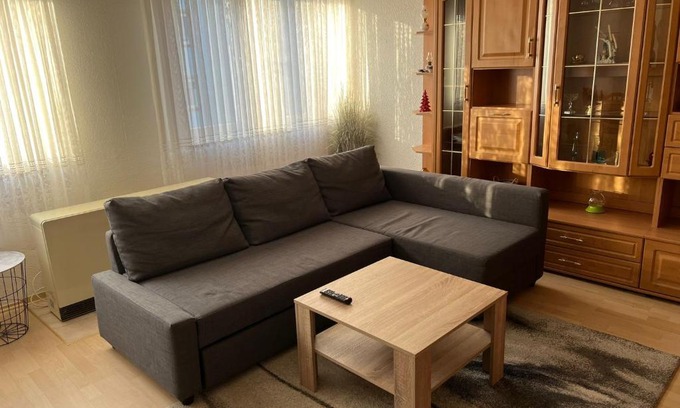 Burbach Apartment | Schöne Ferienwohnung in Saarbrücken