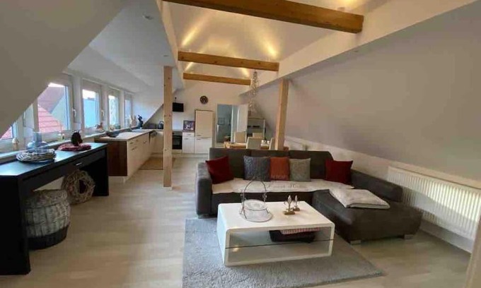 Bergrheinfeld Apartment | Schönes Loft in Bergrheinfeld 90 qm max 5 Personen