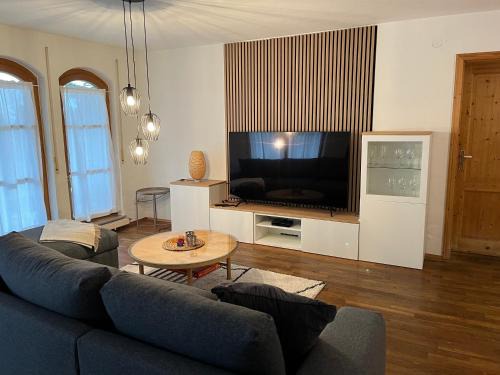 Schopfloch Apartment | Schwarzwald Ferienparadies 2 bis 3 Personen Terrasse kostenloses Parken
