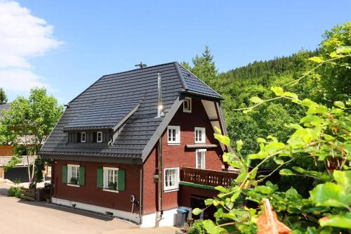 St. Blasien House | Schwarzwaldhaus St Blasien, Direkt Am Bach