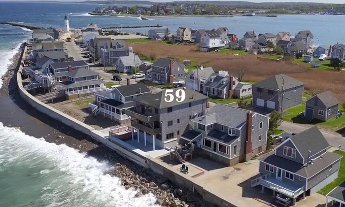 Scituate House | Scituate-Weddings, Family Gatherings, Pet Friendly