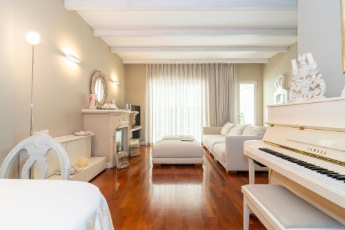 Cannizzaro Apartment | Scogliera House