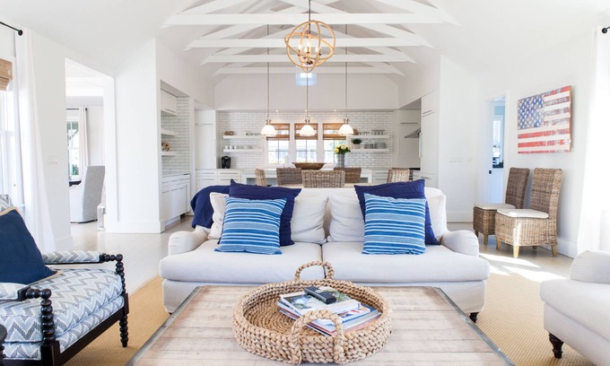 Siasconset House | SCONSET-Beautiful custom built 5 bedroom home in picturesque Sconset