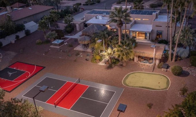Central Scottsdale Villa | Scottsdale Luxury Estate+Htd Pool+Spa +Pickleball