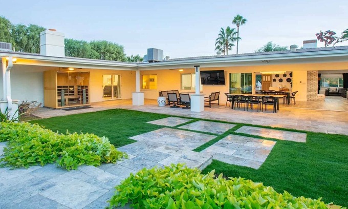 Corvalian Estates House | Scottsdale Resort-Style Home - 7BR, Pool, Spa & Sauna Near Old Town