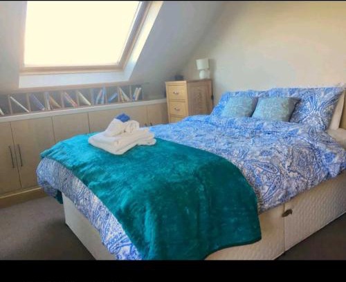 Comber House | Scrabo View - King Bedroom with private bathroom