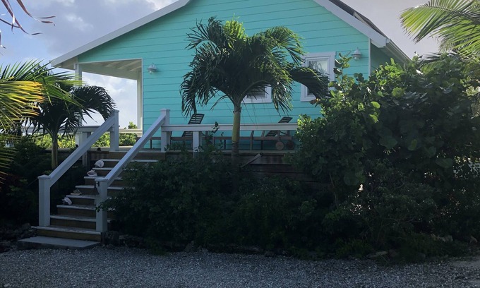Hope Town Cottage | Sea Bean Cottage. As seen on HGTV’s Bahamas Life.