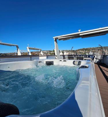 Seca House | Sea Diva - luxury boathouse